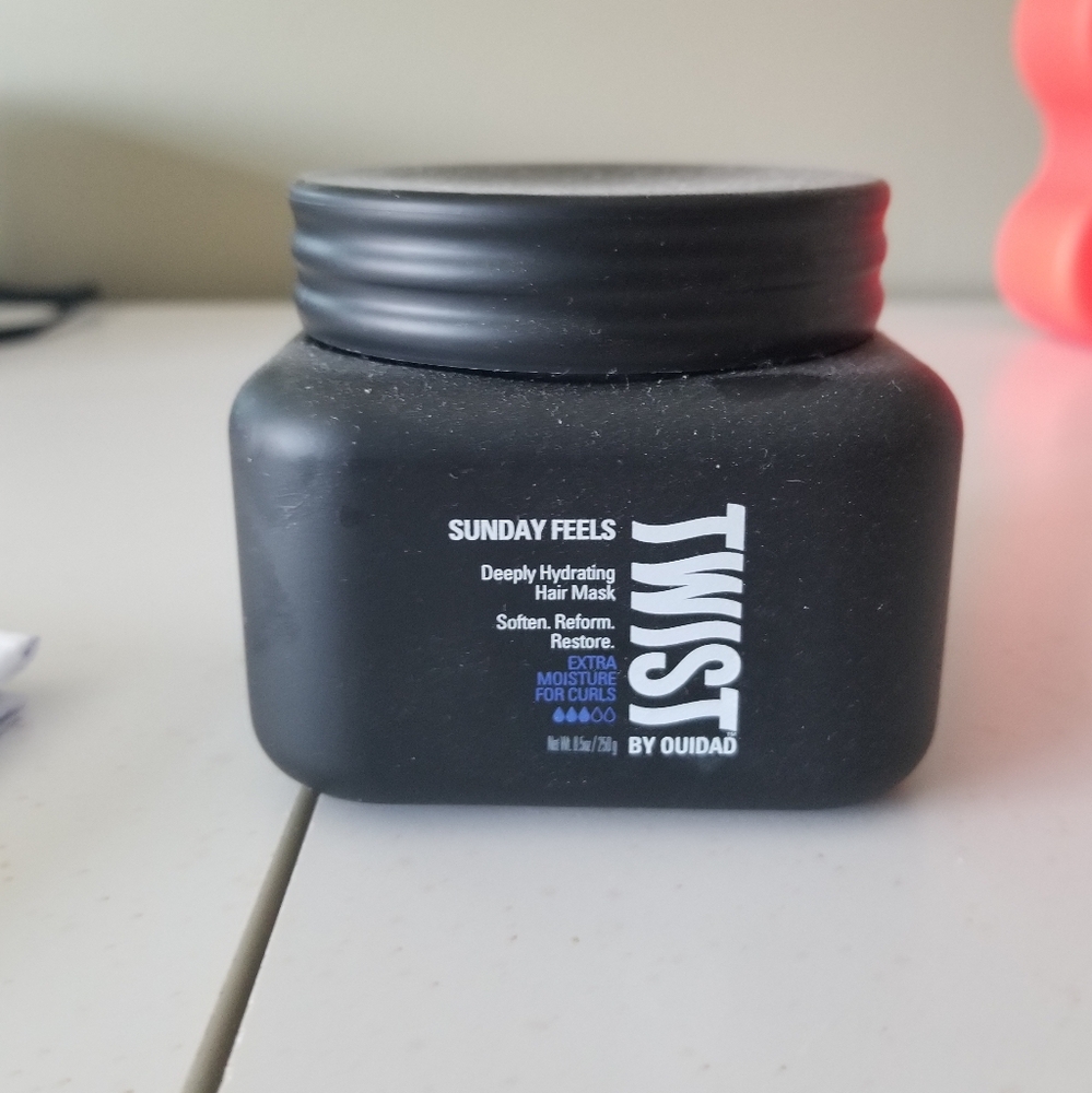 Twist by Ouidad Sunday Feels Hair Mask